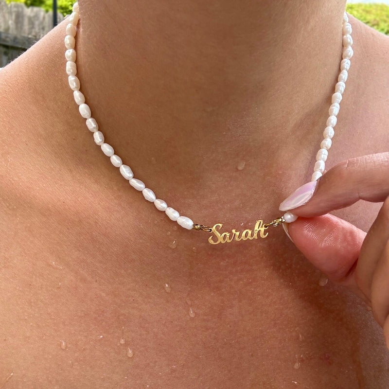 Golden Astoria – Collier prénom personnalisé en perles d’eau douce