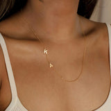 Golden Astoria – Collier Signature à Initiales Latérales